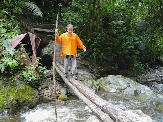 Cruzando el Quindío. Foto: Fernando Conchello