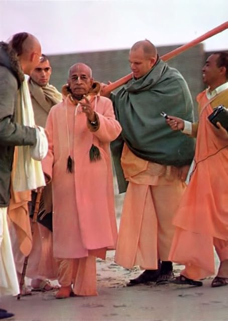 Prabhupada Can Make Whole World Happy