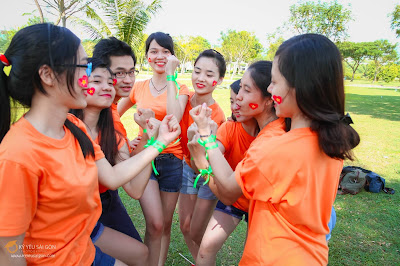 Cơn lốc màu da cam trong kỷ yếu