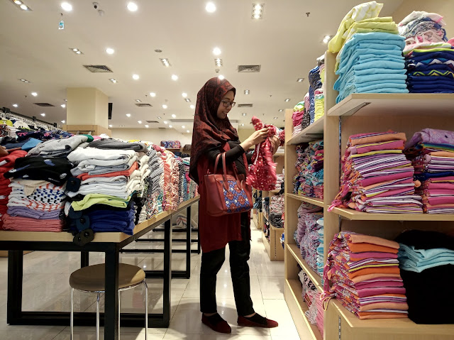 Sesuaikan fashion imlek anak dengan usianya