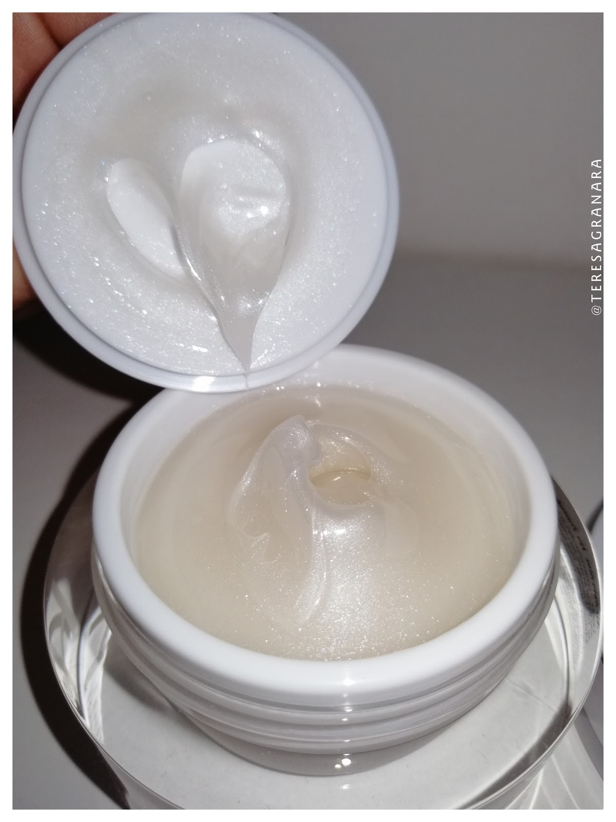 Trattamento Riparatore Mani Labo Suisse alla Fillerina della linea Transdermic Body Care teresagranara
