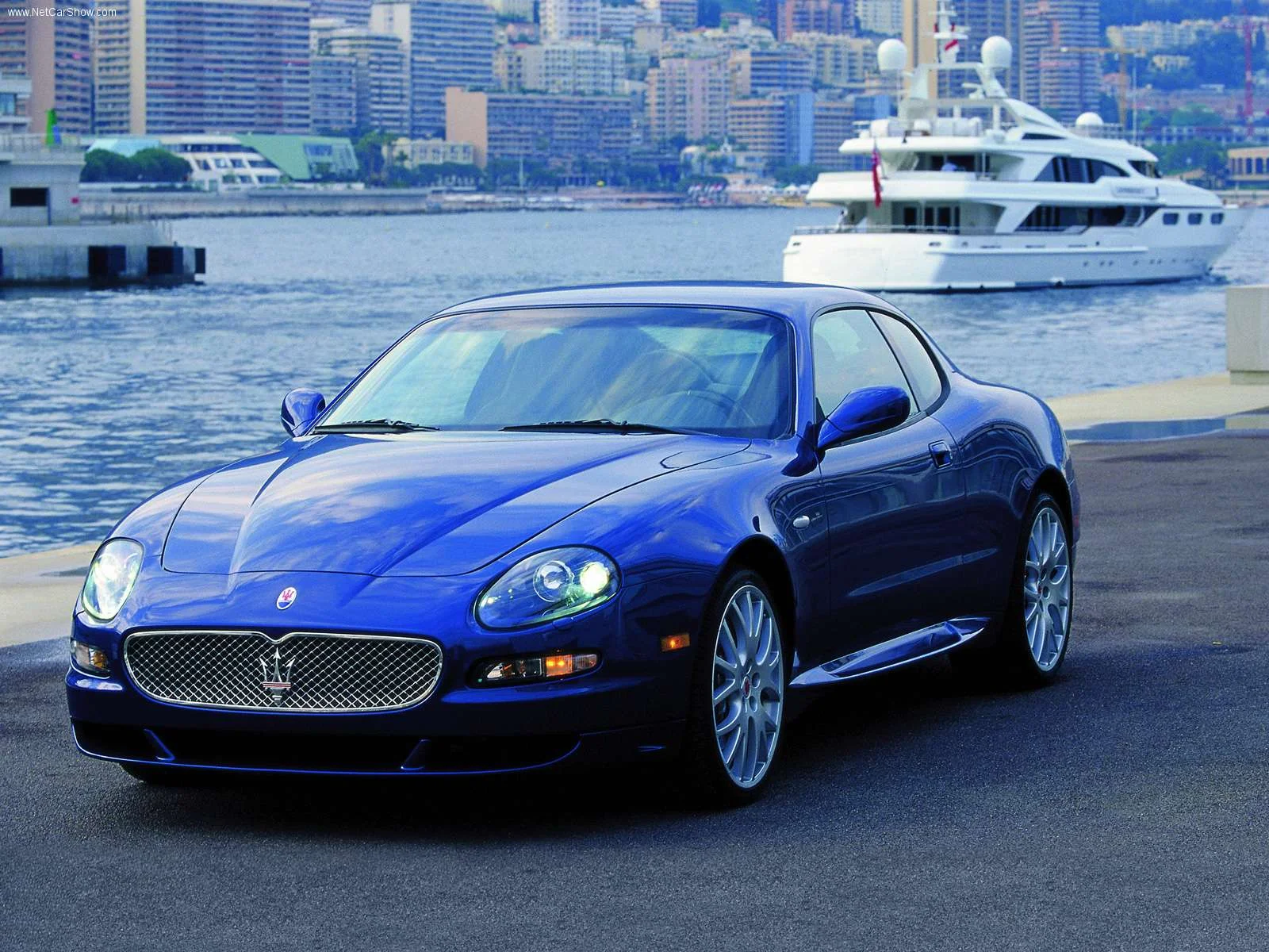 Hình ảnh siêu xe Maserati GranSport 2004 & nội ngoại thất