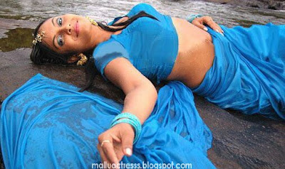 jyothirmayi hot stills