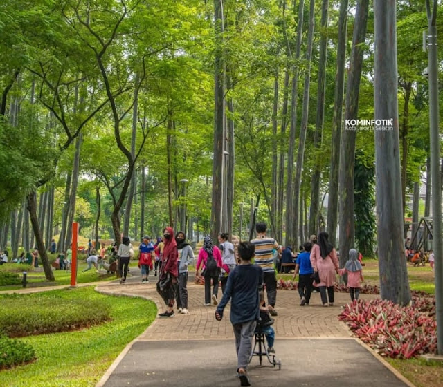 Tebet Eco Park Jakarta Selatan Daya Tarik