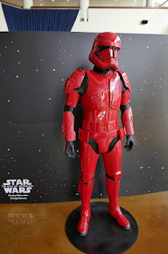 Star WarsRise of Skywalker Sith Trooper costume