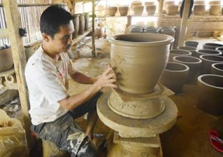 3 Teknik Utama dalam Proses  Pembuatan  Kerajinan  Keramik 
