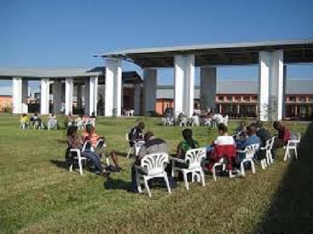 Mozambique University bans dreadlocks  