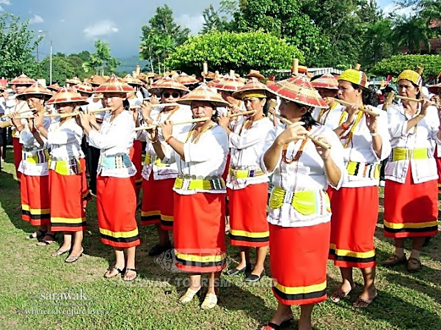 Lun Bawang Bamboo flute band (nguip suling) Sarawak Malaysia Borneo