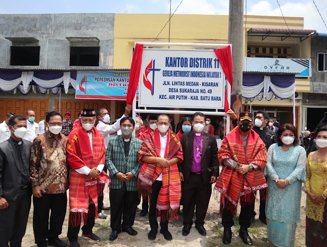 Kapolres Batu Bara Bersama Bupati Hadiri Peresmian Kantor Distrik 11 GMI di Desa Suka Raja