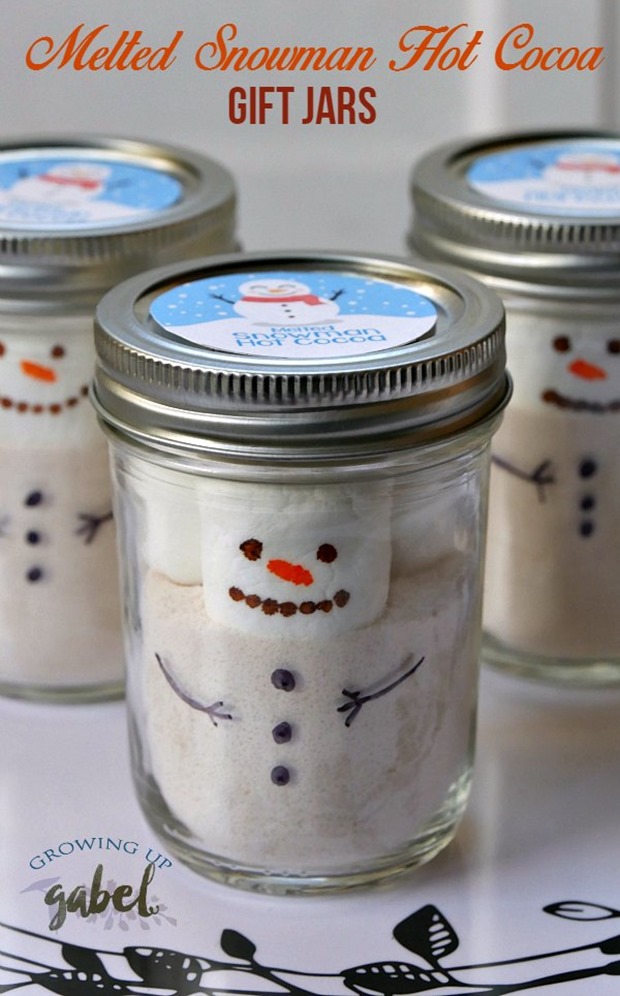 Melted-Snowman-Hot-Chocolate-Gift-Jars