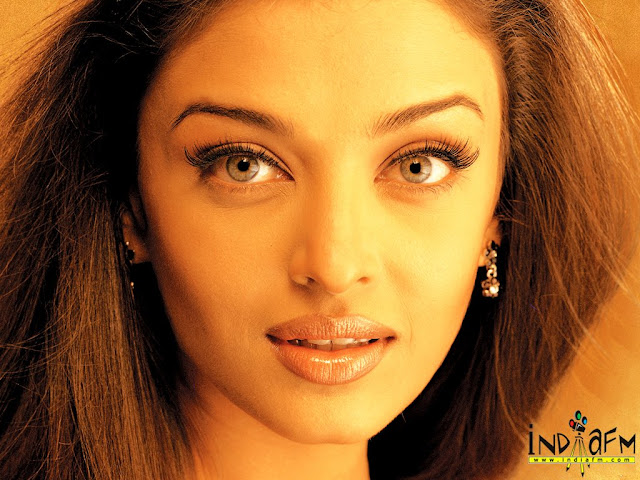 Hot Aishwarya Rai Sexiest Wallpapers