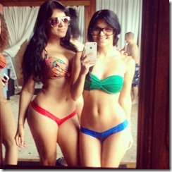 nenas en bikinis