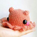 http://translate.googleusercontent.com/translate_c?depth=1&hl=es&rurl=translate.google.es&sl=en&tl=es&u=http://www.thesunandtheturtle.com/2015/06/amigurumi-octopus-free-pattern.html&usg=ALkJrhjsHjokJ0Ro74es3sNjNCWgwwXccg