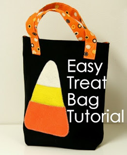 http://cluckclucksew.com/2009/10/easy-treattote-bag-tutorial.html