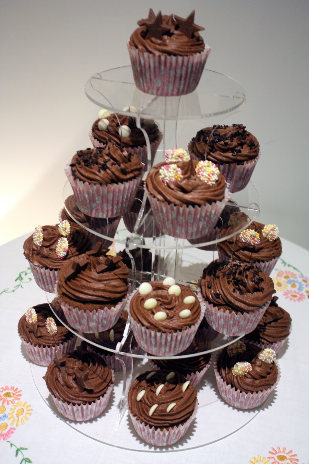 chocolate birthday cake decorations Chocolate Birthday Cupcakes