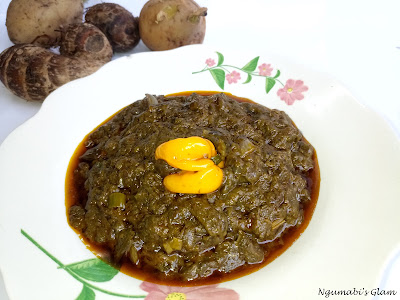 cocoyam leaves soup - mba'a - amba'a - 12 delicious low-cost Cameroonian meals for lunch/dinner