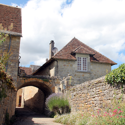 One of three fortified gateways of Saint Robert.