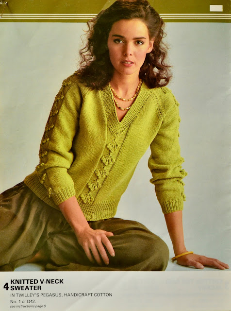 Vintage 1980s Knitting Pattern - Twilley's Pattern Booklet B107 Ladies' V-Neck Sweater