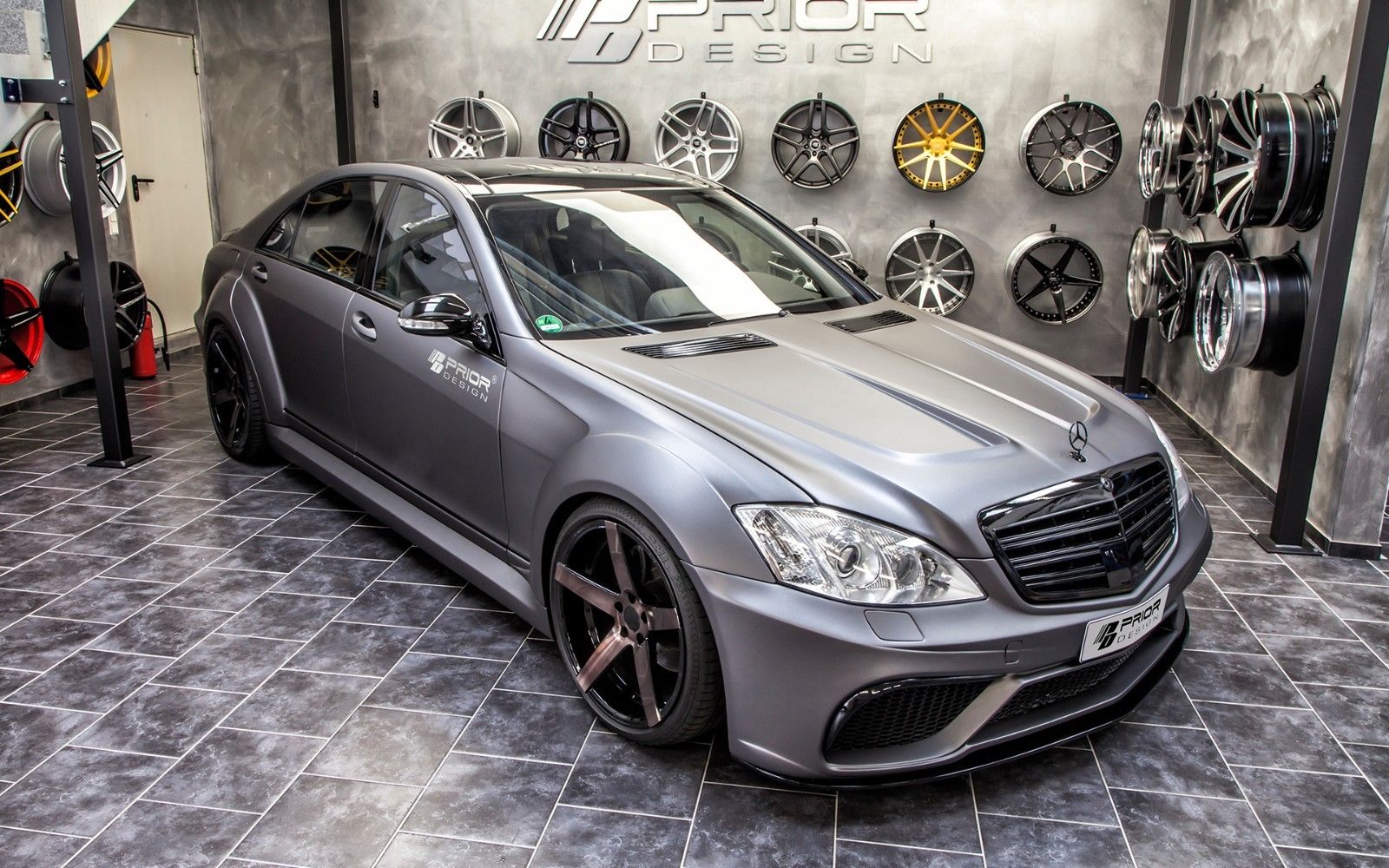 Mercedes Benz S-Klasse W221 Prior-Design Black Edition V3 Widebody-Kit