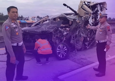 Kecelakaan Toyota Alphard Vs Truk di Tol Semarang-Solo, Tiga Penumpang Tewas Dilokasi