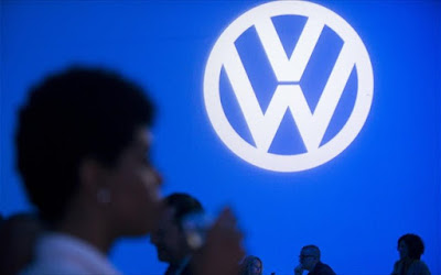 Manager Magazin: Σχεδιάζει «πάγωμα» προαγωγών η VW