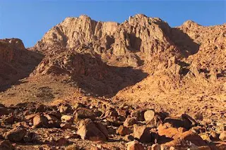 Africa's smallest mountain is Mount Horeb, also known as Jebel Horeb