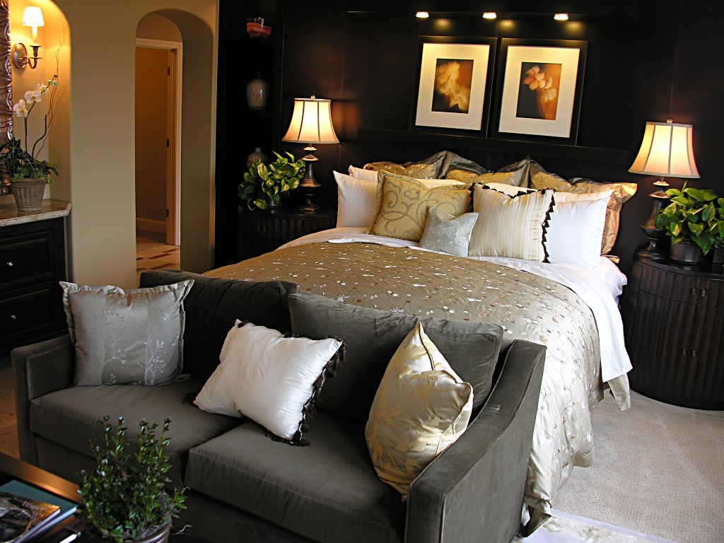 Romantic Bedroom Decorating Ideas | Master Bedroom Decorating Ideas ...