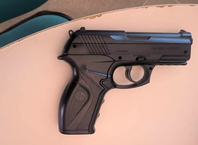 Adolescente é flagrado com arma de brinquedo em escola de Missão Velha.