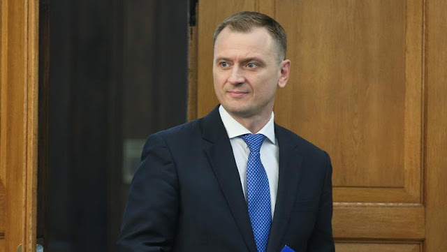 Орбан пропонував Варшаві взяти участь у поділі України - Нітрас