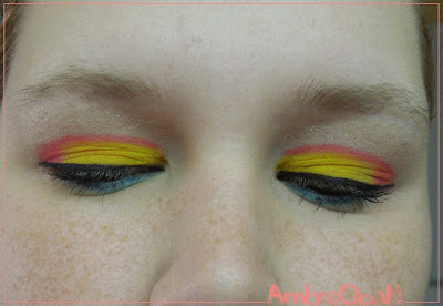 maquillage oiseau exotique 