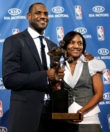 lebron james mother mugshot. pictures LeBron James#39;