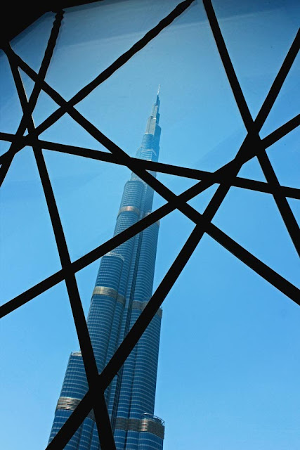 a graphic view of the Burj Khalifa