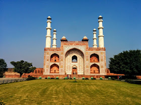 Stunning Akbar's tomb at Sikandra, Agra
