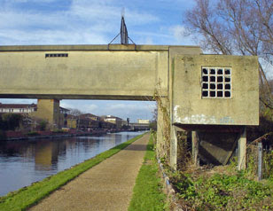 Gainsborough School footbridge