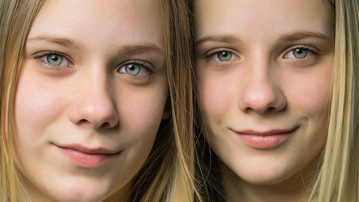  Ini 4 Kisah Kembar Doppelganger Paling Aneh di Dunia