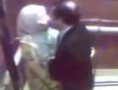 video anggota dpr ciuman di lift