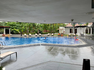 Swimming pool on 5th floor, Sheraton Towers Singapore, 2021