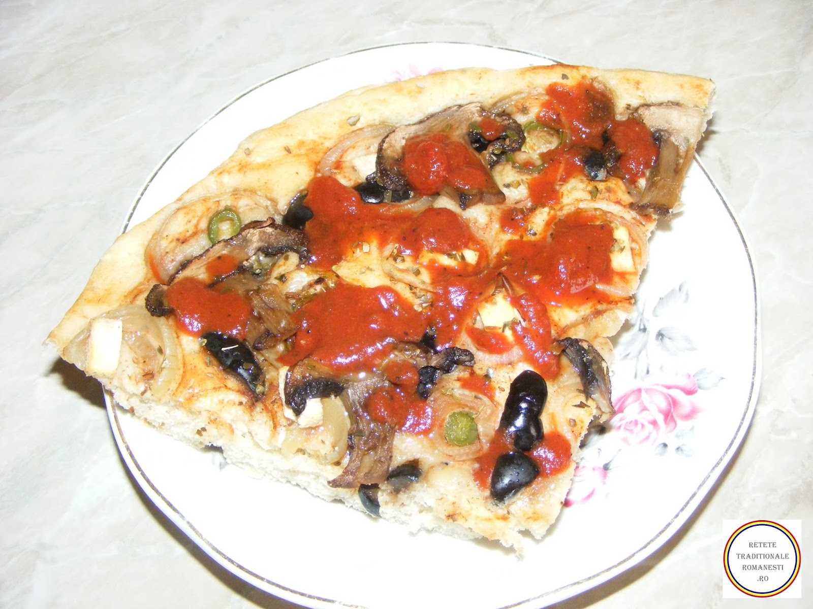 Retete Traditionale Romanesti Pizza De Post Cu Legume Si Branza