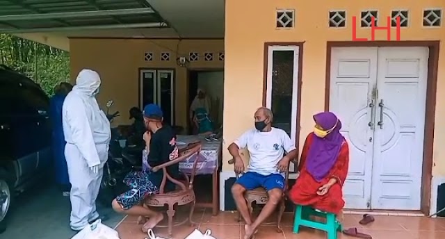 Satgas Covid-19 Dibantu Tim Medis Desa Pamotan, Pangandaran Cek Kesehatan Warga Yang Menjalani Isolasi Mandiri