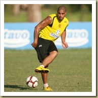 Rio de Janeiro; Brasil; Ninho do Urubu; 20/02/2010; Futebol; Treino do Flamengo.Adriano ; Foto de Ricardo Cassiano/Lancepress;;