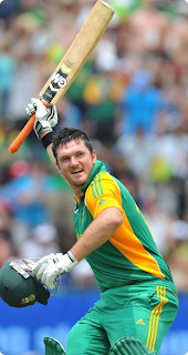 Graeme-Smith-South-Africa-celebrates-his-century-against-Sri-Lanka