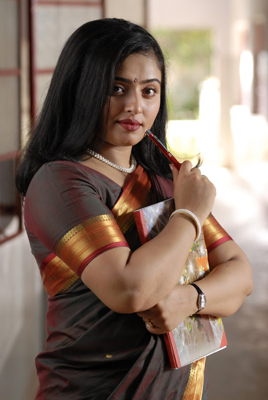 Mumtaj in Thik Thik Latest Movie Stills Photos movie photos