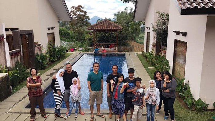 5 Rekomendasi Villa Terbaik di Lembang, Ada Kolam Air Panas!