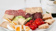 Jelaskan Pengertian Transkripsi dan Translasi dalam sintesis protein!