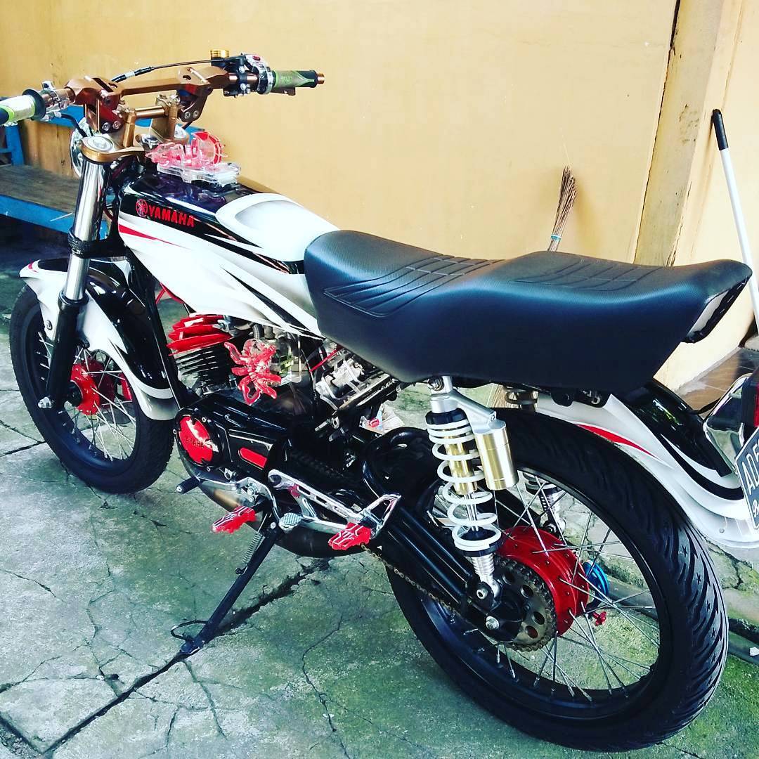 UPDATE Koleksi Modifikasi  RX  King  Warna  Hitam Terpopuler 