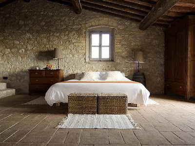  décor, we thought we'd share some tips on Italian style, both rustic
