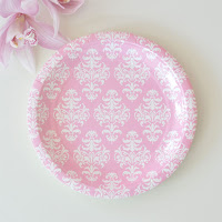 http://www.partyandco.com.au/products/damask-pink-party-7-plate.html