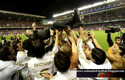 Mourinho and Real Madrid players celebrate in San Mames