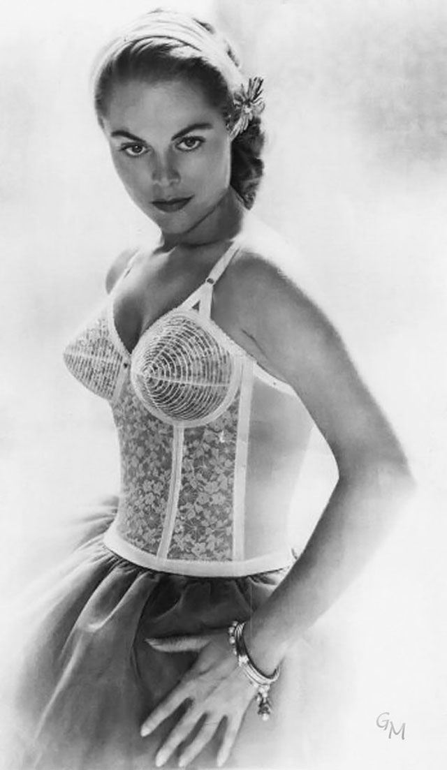 SylK's Playground: The Bullet Bra in the 1940s and 1950s