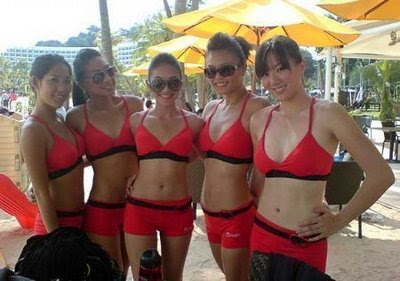 SingTel Grid Girls